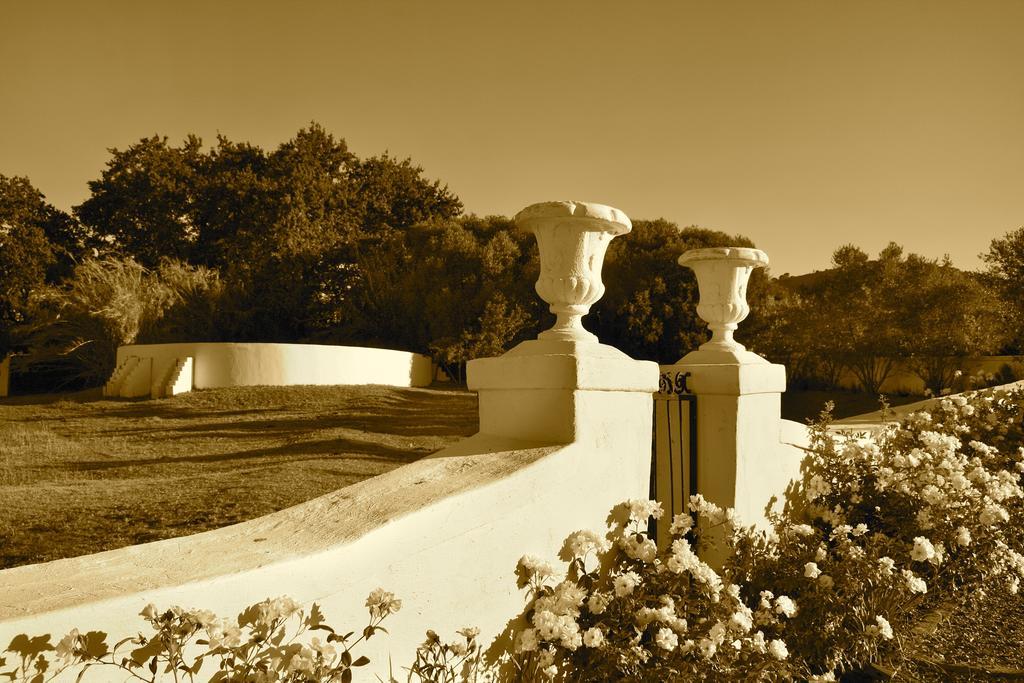 Under Oaks Guesthouse Paarl Buitenkant foto